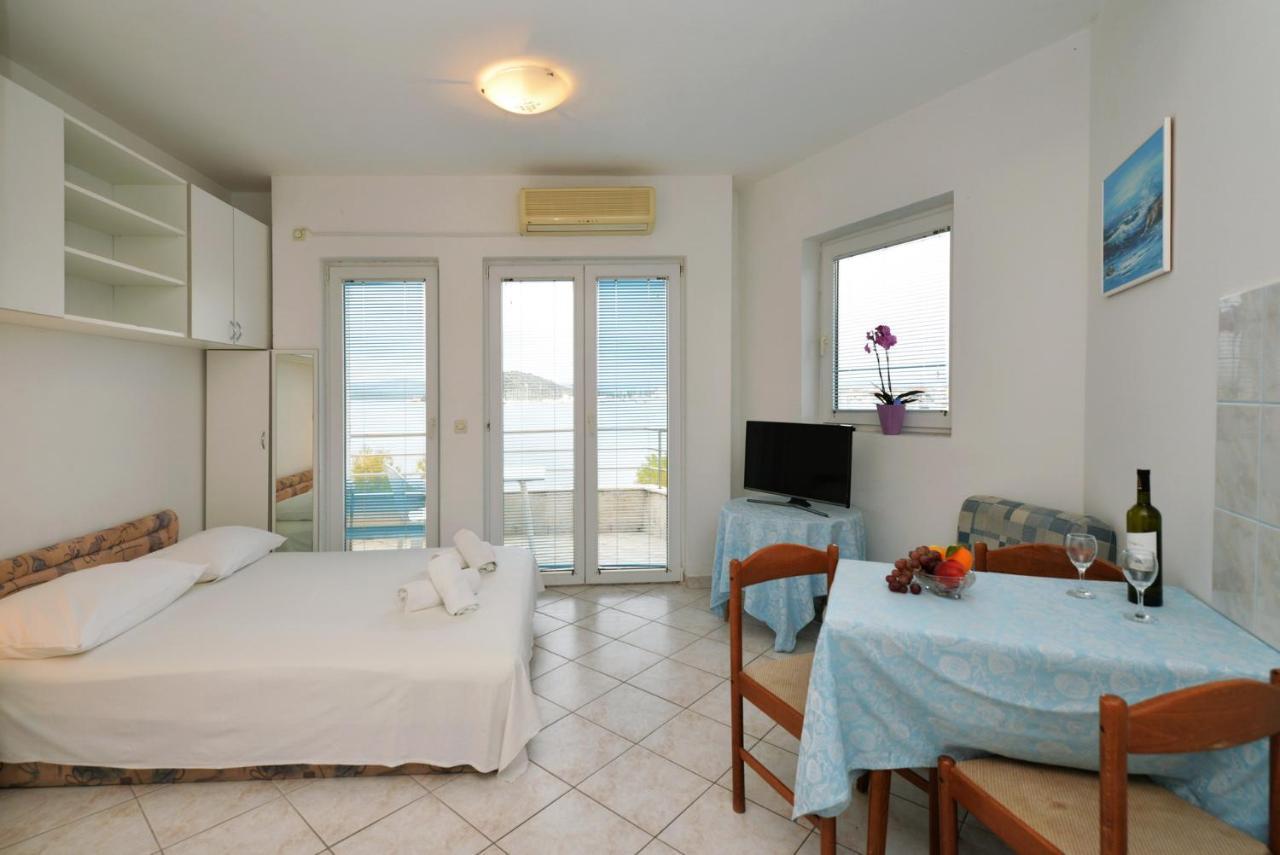 Apartman Mana, Murter Exterior foto