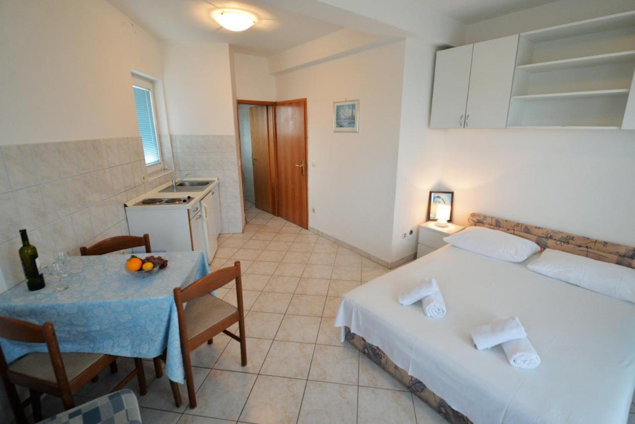 Apartman Mana, Murter Exterior foto