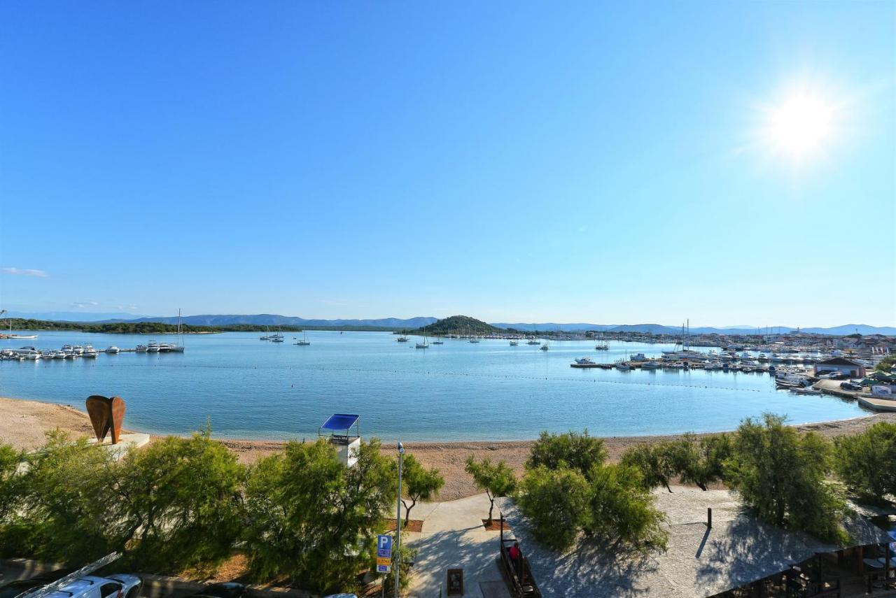 Apartman Mana, Murter Exterior foto